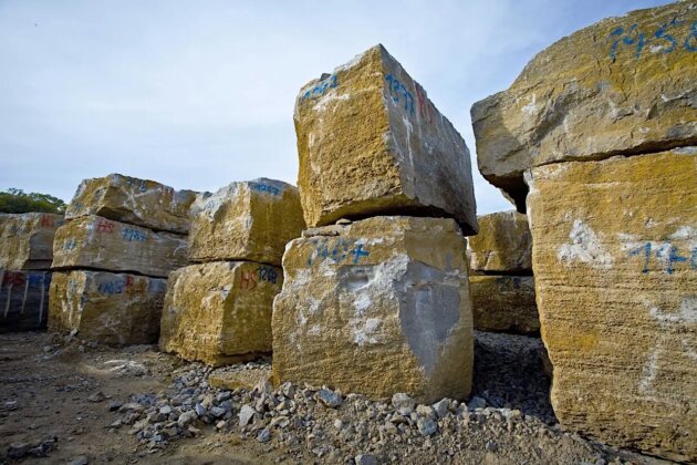 27293_2400x1600px_W1278xH0